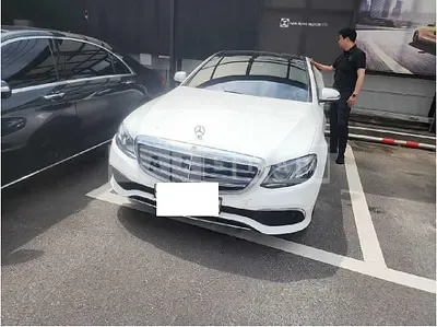 Photo 1 of 14: 2019 Mercedes-Benz E 300 — Korean insurance auction