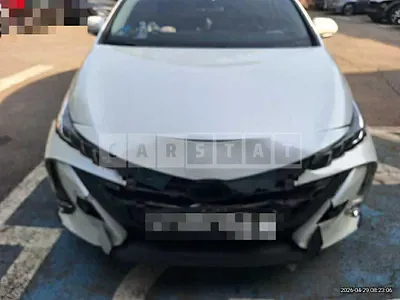Photo 1 of 19: 2017 Toyota Prius — Korean insurance auction