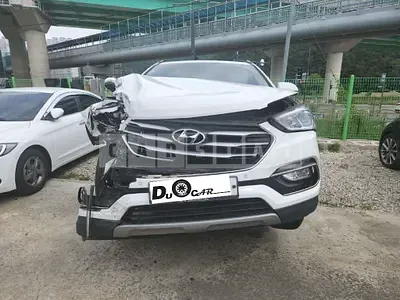 Photo 1 of 9: 2016 Hyundai Santa Fe, VIN KMHSW81UBGU577001 — Korean insurance auction