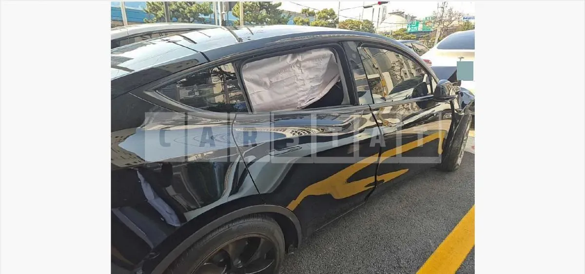 Photo 2 of 11: 2022 Tesla Model Y Long Range, VIN 7SAYGDEE9NF499838 — Korean insurance auction