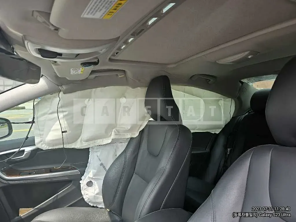 Photo 2 of 6: 2018 Volvo S60 D3, VIN YV1FS79B0J2463560 — Korean insurance auction