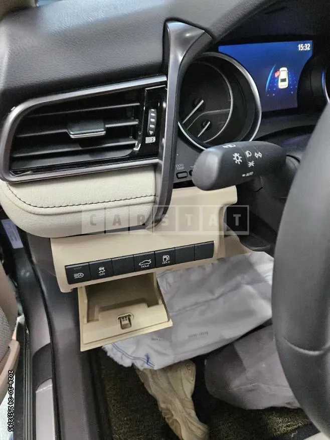 Photo 2 of 20: 2023 Toyota Camry Hybrid — Korean insurance auction