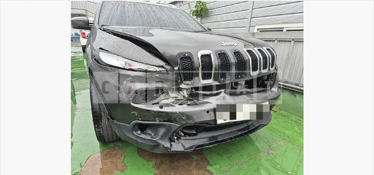 Photo 2 of 33: 2017 Jeep Zip Cherokee 2.4 — Korean insurance auction