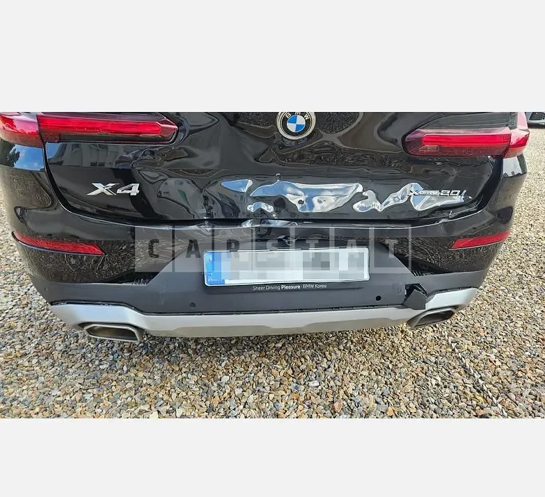Photo 2 of 21: 2025 BMW X4 xDrive20i — Korean insurance auction