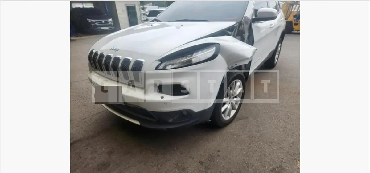 Photo 2 of 11: 2016 Jeep Zip Cherokee 2.2 — Korean insurance auction