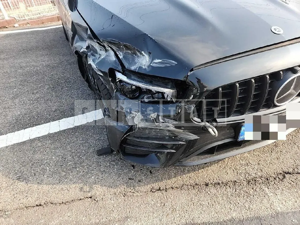 Photo 2 of 33: 2023 Mercedes-Benz AMG E53 4Matic +, VIN W1KZF6BBXPB117225 — Korean insurance auction