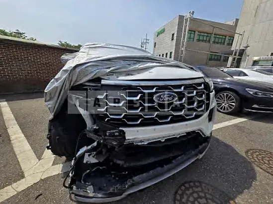 Photo 2 of 6: 2025 Ford Explorer 2.3L AWD — Korean insurance auction