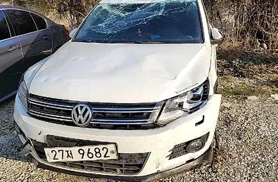 Photo 1 of 25: 2016 Volkswagen Tiguan 2.0 TDI BMT, VIN WVGZZZ5NZGW554323 — Korean insurance auction