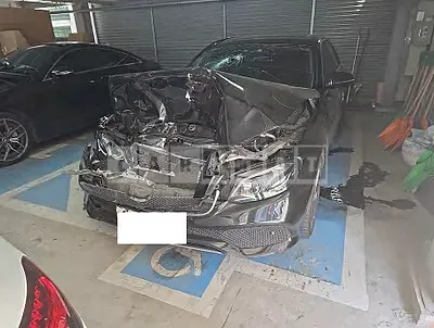 Photo 1 of 11: 2017 Mercedes-Benz E220d 4Matic — Korean insurance auction