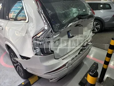 Photo 1 of 5: 2021 Volvo XC90T8 AWD, VIN YV1LFBR0DM1706186 — Korean insurance auction