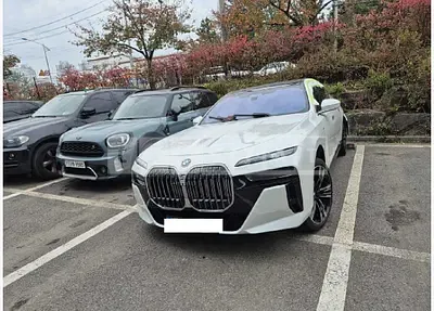2024 BMW 750e xDrive