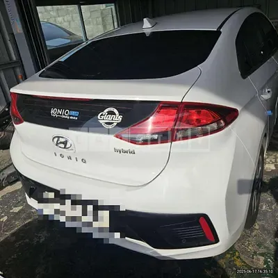Photo 1 of 10: 2016 Hyundai IONIQ Hybrid — Korean insurance auction