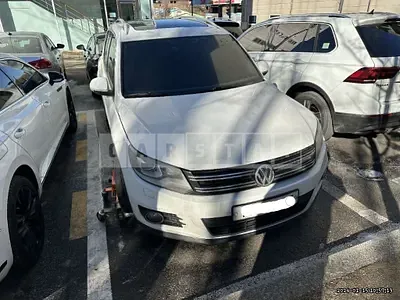 Photo 1 of 9: 2016 Volkswagen Tiguan 2.0 TDI BMT, VIN WVGZZZ5NZGW047279 — Korean insurance auction