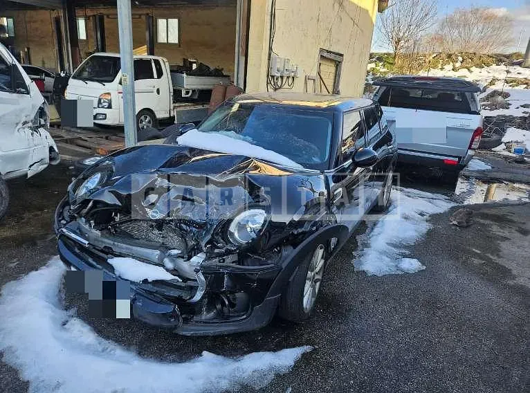 Photo 2 of 7: 2018 MINI Cooper D Clubman — Korean insurance auction
