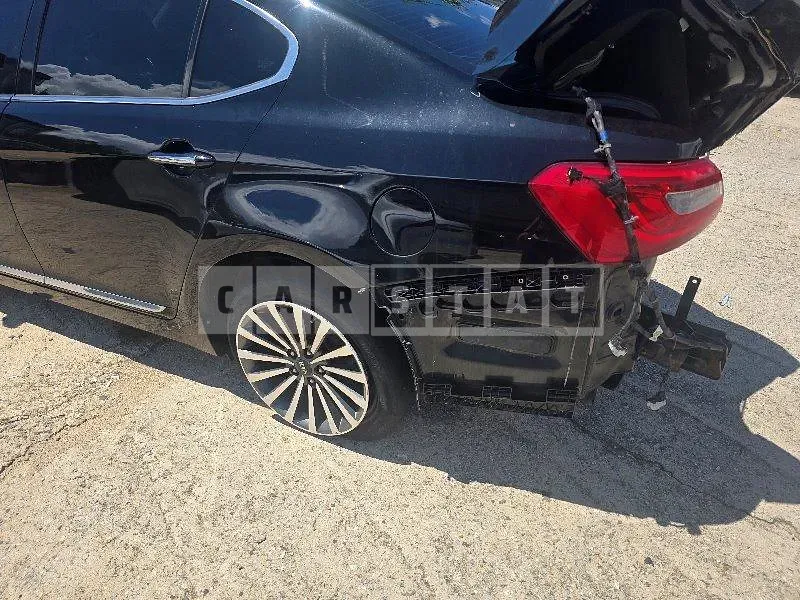 Photo 2 of 12: 2016 Kia K7 — Korean insurance auction