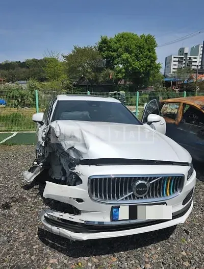 Photo 1 of 11: 2022 Volvo S90B6 AWD — Korean insurance auction
