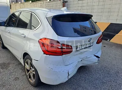Photo 1 of 6: 2015 BMW Active Tourer — Korean insurance auction