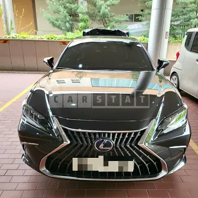 Photo 1 of 6: 2022 Lexus ES300h — Korean insurance auction