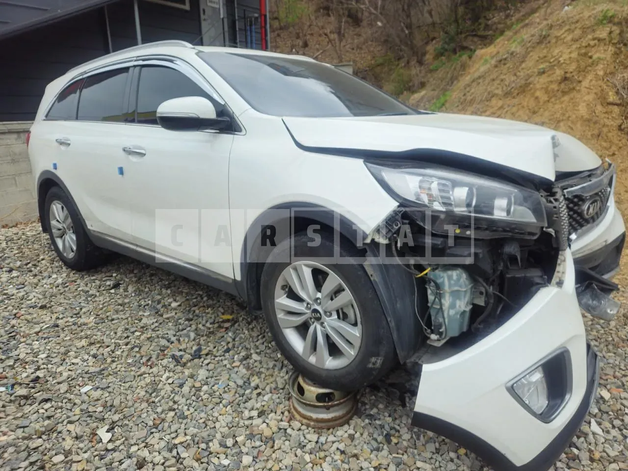 Photo 2 of 11: 2017 Kia Sorento, VIN KNAPS81ABHA377481 — Korean insurance auction