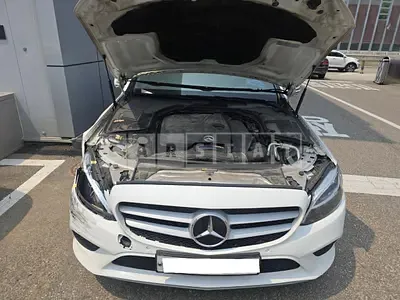 Photo 1 of 28: 2020 Mercedes-Benz C200, VIN W1KWF8AB0LR573283 — Korean insurance auction