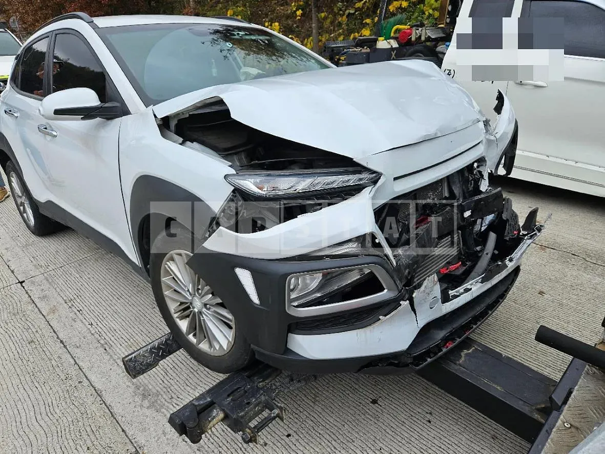 Photo 2 of 10: 2017 Hyundai Kona 1.6 — Korean insurance auction