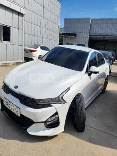 Photo 1 of 19: 2021 Kia K5 — Korean insurance auction