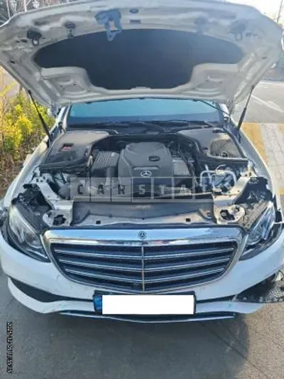Photo 1 of 46: 2017 Mercedes-Benz E 300 — Korean insurance auction
