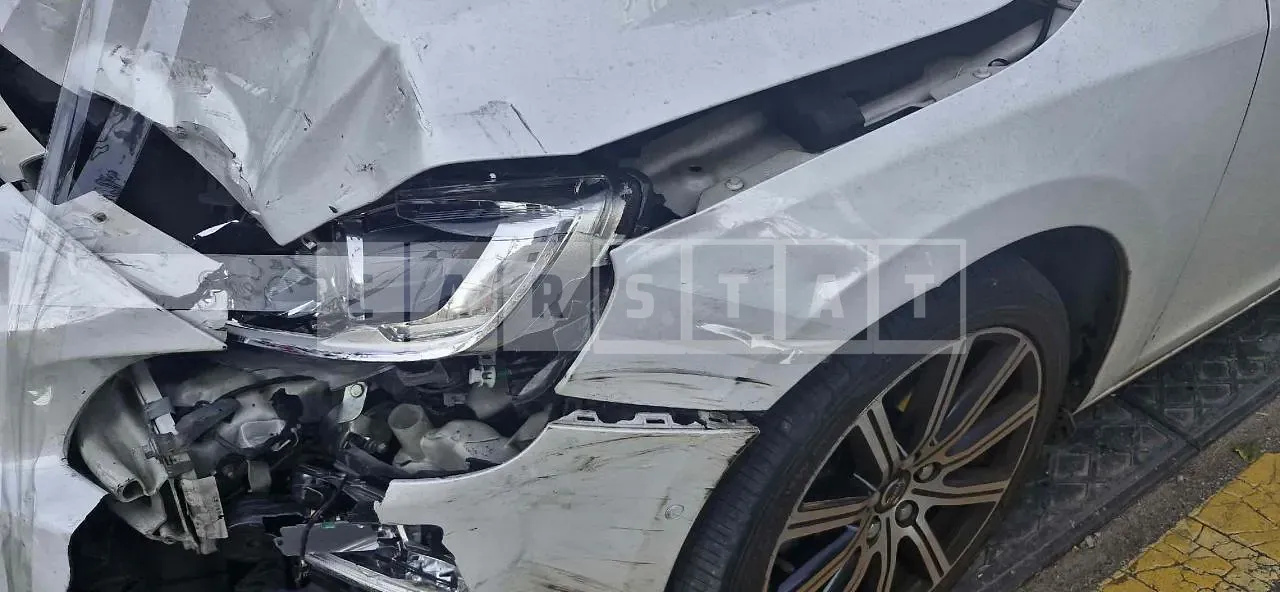 Photo 2 of 29: 2018 Volvo S60T5, VIN YV1FS40MDJ2464509 — Korean insurance auction