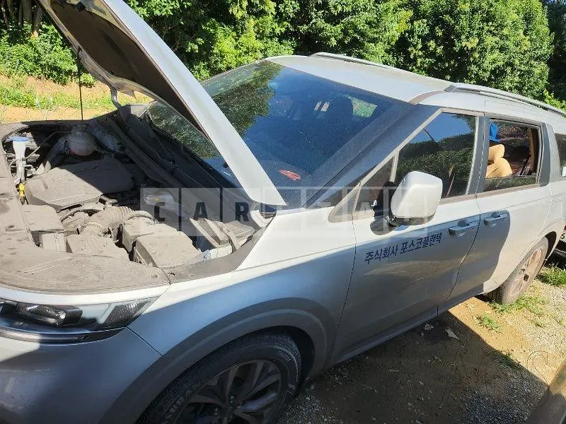 Photo 2 of 15: 2021 Kia Carnival, VIN KNHNB373BMS089132 — Korean insurance auction