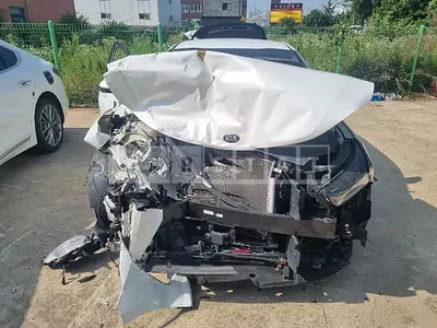 Photo 1 of 14: 2020 Kia K5 2.0 — Korean insurance auction