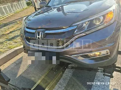 Photo 1 of 9: 2015 Honda CR-V 4WD — Korean insurance auction