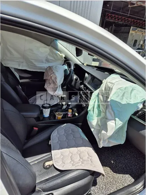 Photo 2 of 5: 2015 Kia K5 2.0 (LPG) — Korean insurance auction