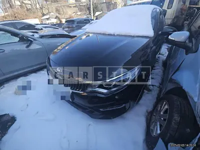 Photo 1 of 11: 2018 Kia K5 — Korean insurance auction