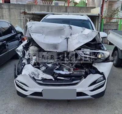 Photo 1 of 11: 2016 Hyundai Tucson 2.0 — Korean insurance auction
