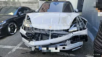 Photo 1 of 32: 2024 Porsche Cayenne Coupe (5-Seater) — Korean insurance auction