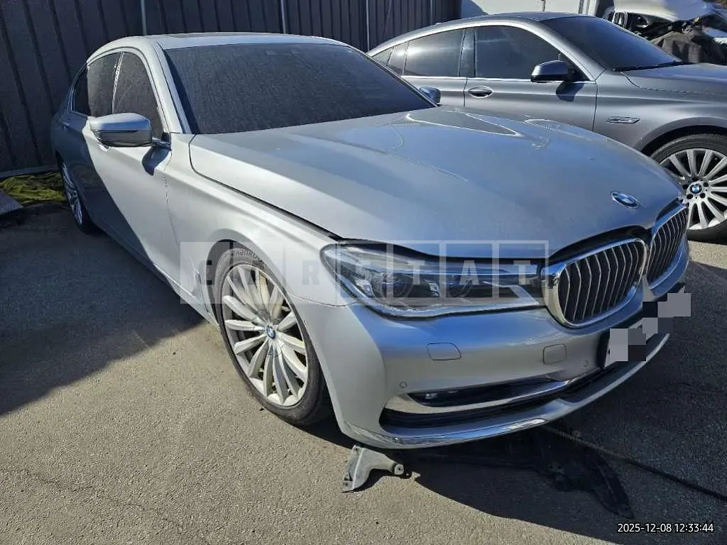 Photo 2 of 27: 2016 BMW 740Li xDrive — Korean insurance auction