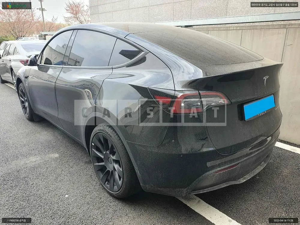 Photo 2 of 11: 2022 Tesla Model Y Long Range, VIN 7SAYGDEE9NF497149 — Korean insurance auction