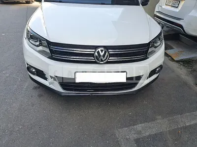 Photo 1 of 15: 2015 Volkswagen Tiguan 2.0 TDI Blue Motion, VIN WVGZZZ5NZFW518159 — Korean insurance auction