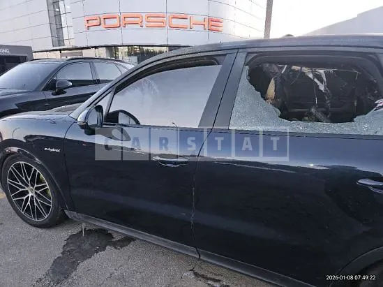 Photo 2 of 31: 2024 Porsche Cayenne E-Hybrid, VIN WP1AE29Y7RDA41465 — Korean insurance auction