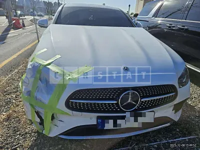 Photo 1 of 18: 2022 Mercedes-Benz E250 — Korean insurance auction