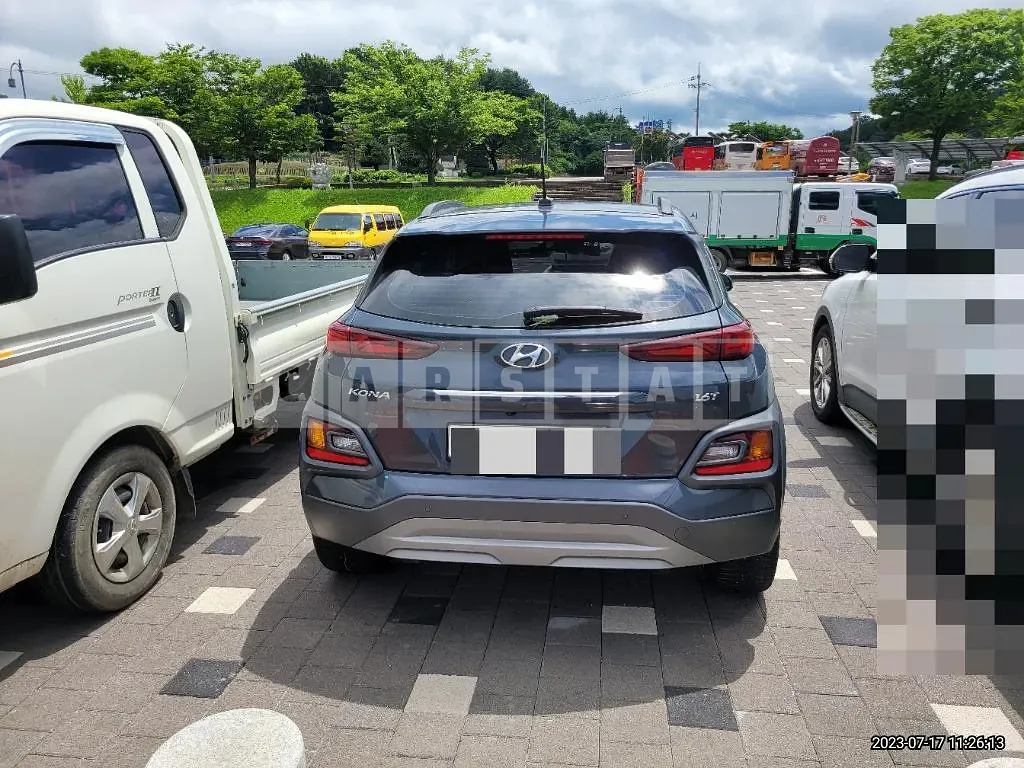 Photo 2 of 8: 2018 Hyundai Kona 1.6, VIN KMHK4815GJU075045 — Korean insurance auction