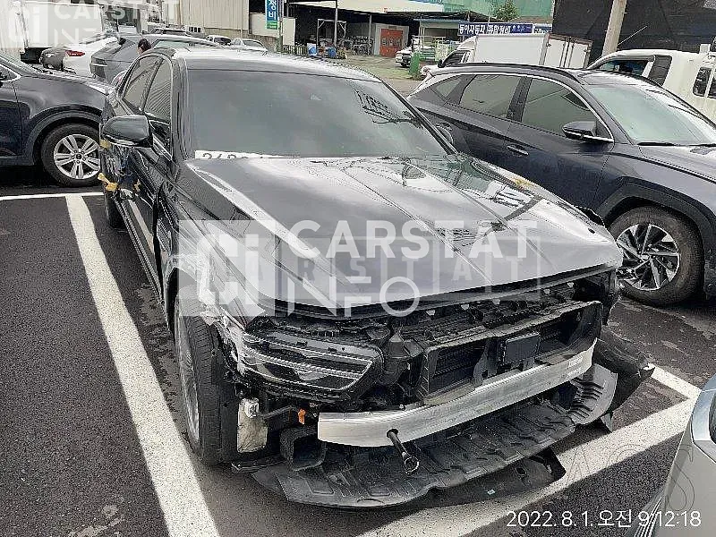 Photo 2 of 20: 2020 Genesis G90, VIN KMHG141DBMU084205 — Korean insurance auction