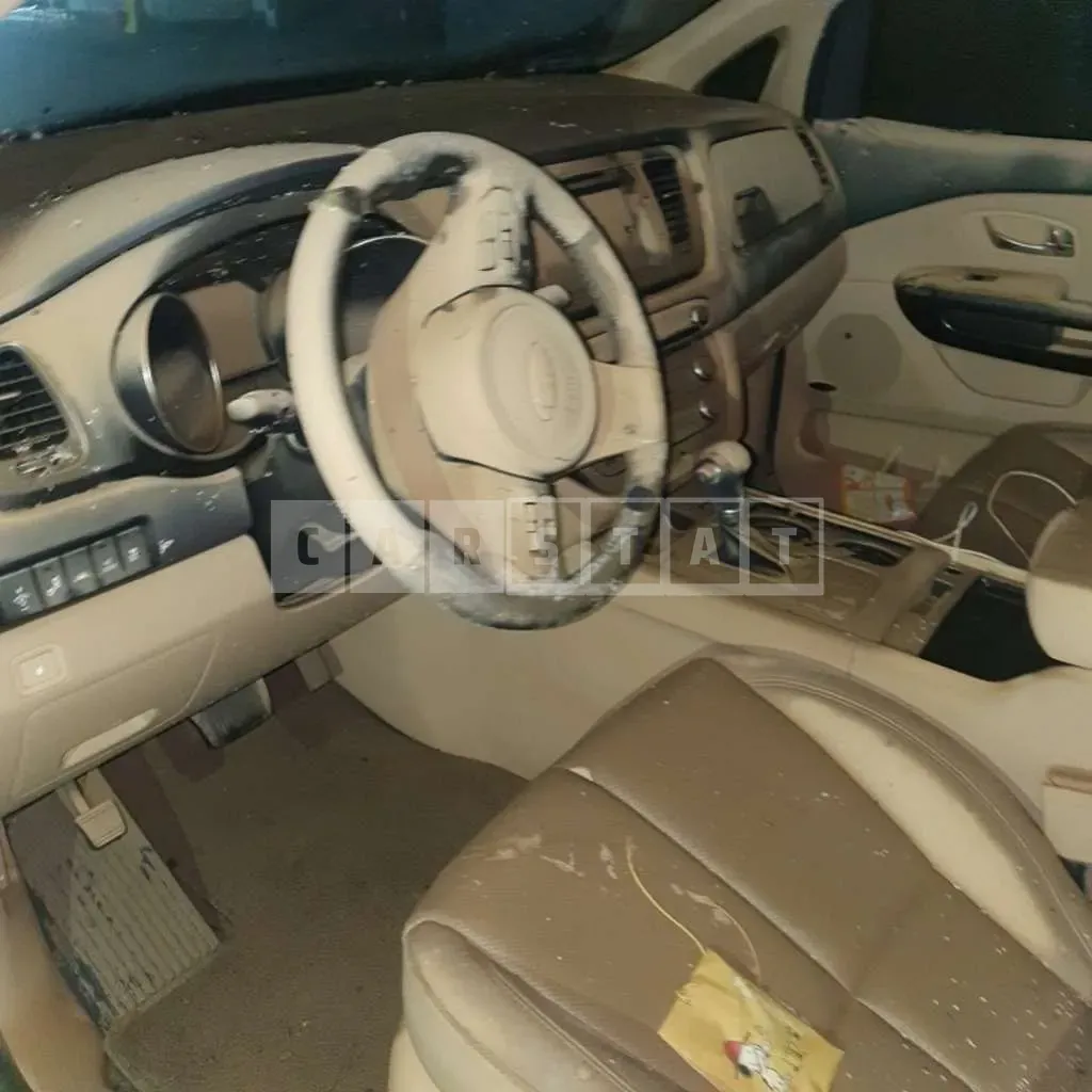 Photo 2 of 5: 2016 Kia Carnival Limousine, VIN KNAME811BGS220131 — Korean insurance auction