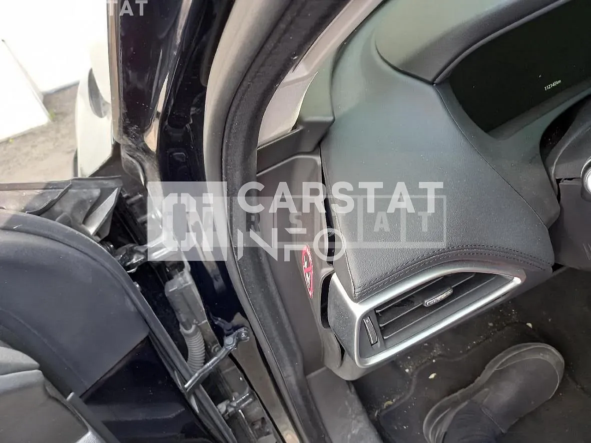 Photo 2 of 25: 2018 Jaguar F-Pace 20d, VIN SADCA2BN3JA320914 — Korean insurance auction