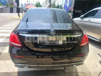 Photo 1 of 48: 2020 Mercedes-Benz E 300 4Matic, VIN W1KZF4KB2LA836196 — Korean insurance auction