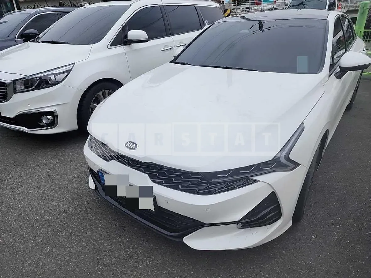 Photo 2 of 15: 2021 Kia K5 — Korean insurance auction