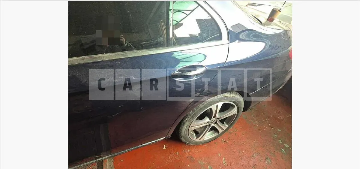 Photo 2 of 20: 2018 Mercedes-Benz E300 — Korean insurance auction