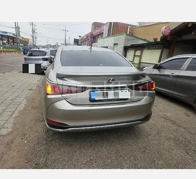 Photo 1 of 5: 2023 Lexus ES300h — Korean insurance auction