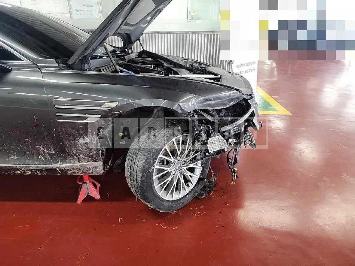 Photo 2 of 48: 2021 Genesis G80 — Korean insurance auction