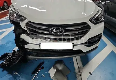 Photo 1 of 32: 2018 Hyundai Santa Fe, VIN KMHSW81UBJU782437 — Korean insurance auction
